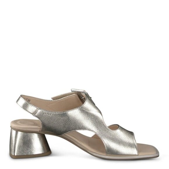 Paul Green Patent Tanya Slingback Sandal in Gold Patent Size 4.5 / US 7 - Picture 13 of 14